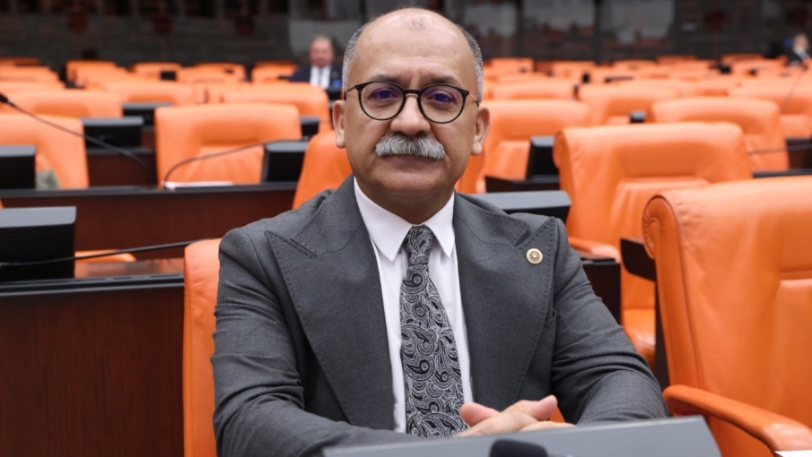 Milletvekili Arslan'dan pancar fiyatına tepki: “Zam değil, reel fiyat indirimi”